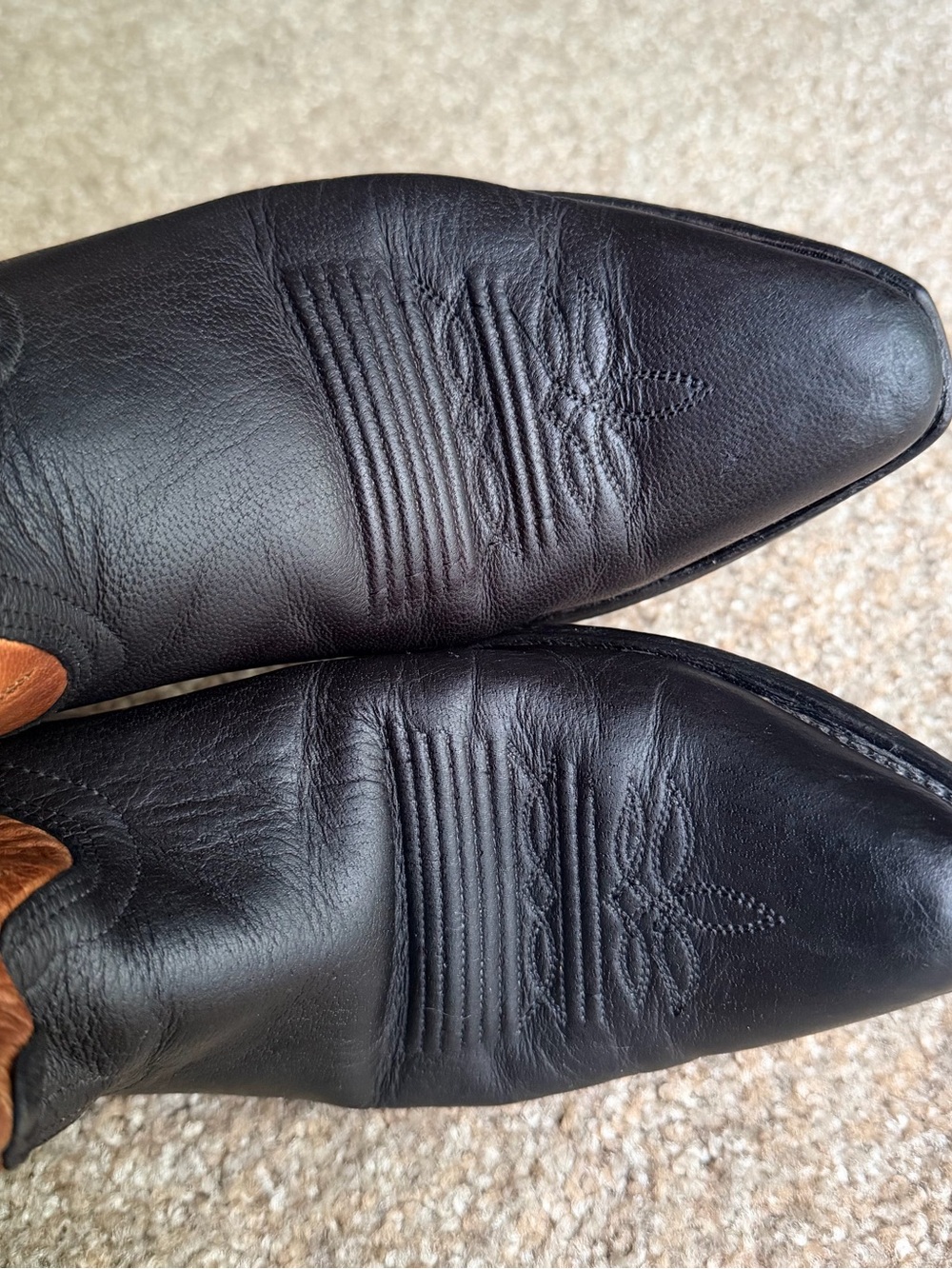 Old West Two-Tone Black and Brown Western Cowboy Boots - Picture 6 of 7